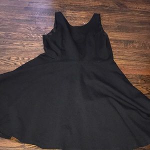 Black dress with pockets!